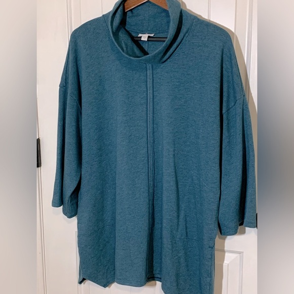 5/$25 Item Pure Jill Oversized Sweatshirt Material Sweater - Picture 1 of 6